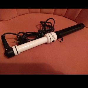 Hot Tools curling wand